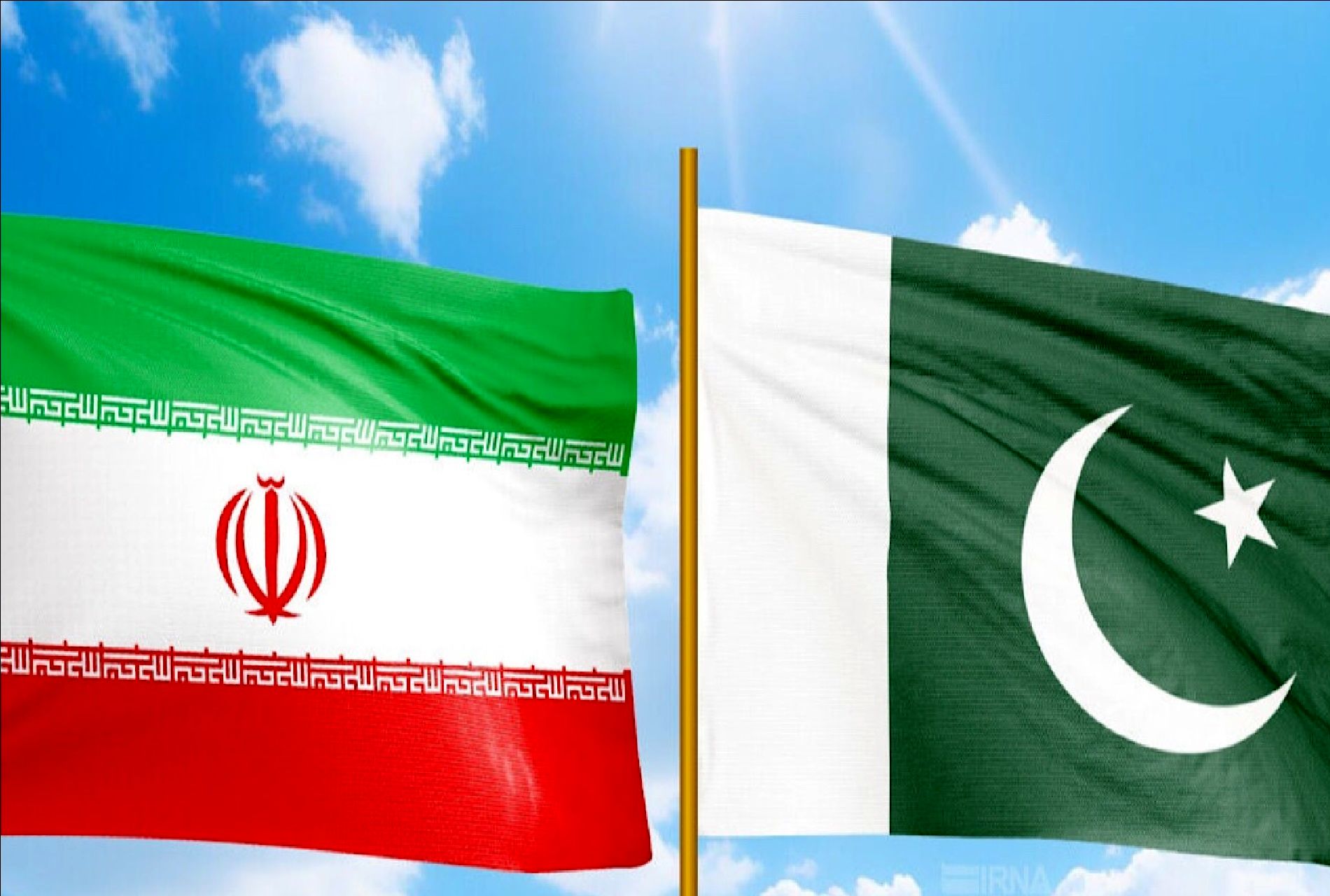 ارسال پیام رئیس جمهور پاکستان به رهبر معظم انقلاب در حین سفر به عراق