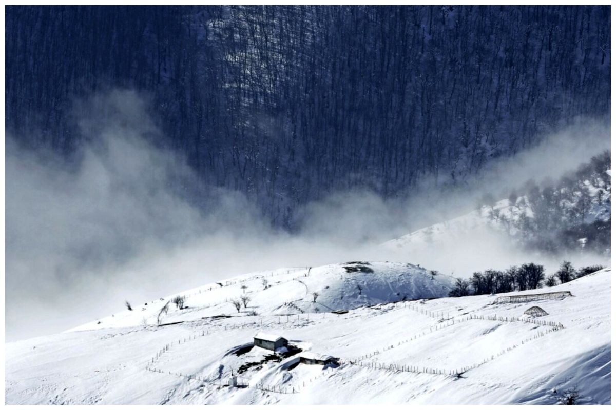 ارتفاع برف در ابیانه به ۵۰ سانتی‌متر رسید
