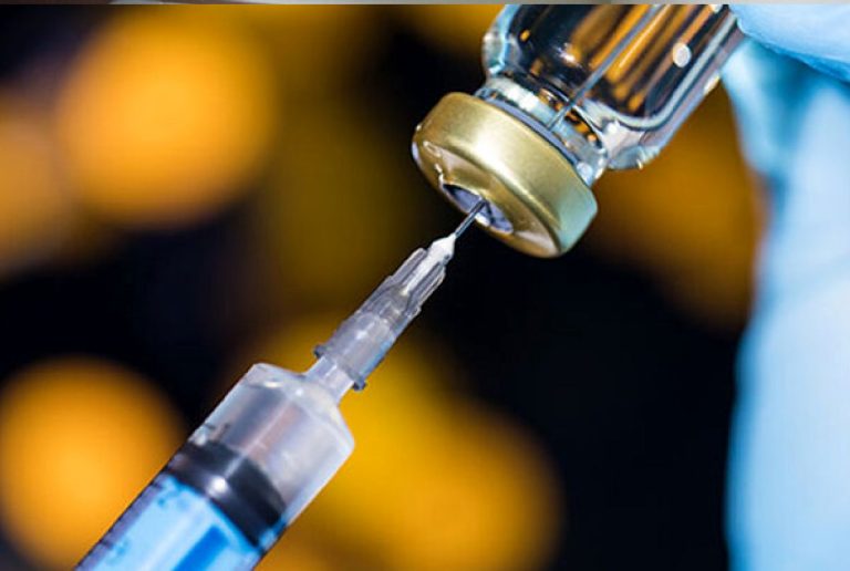 نزدیک شدن شیوع آنفولانزا به مرز هشدار در برخی استان‌ها/ ادعای بی‌اثر بودن واکسن ایرانی صحت دارد؟