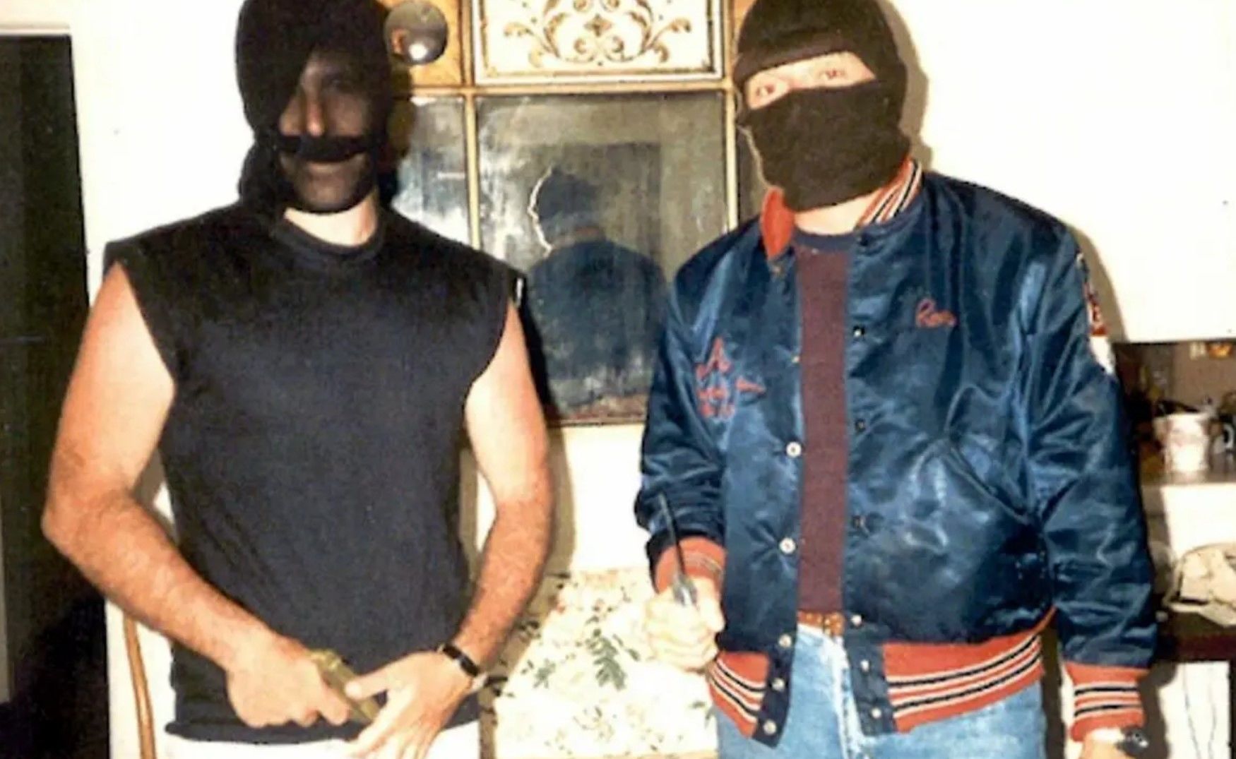 پای جفری اپستین به ماجرای ایران ـ کنترا هم باز شد / او دلال اسلحه برای ایران بود