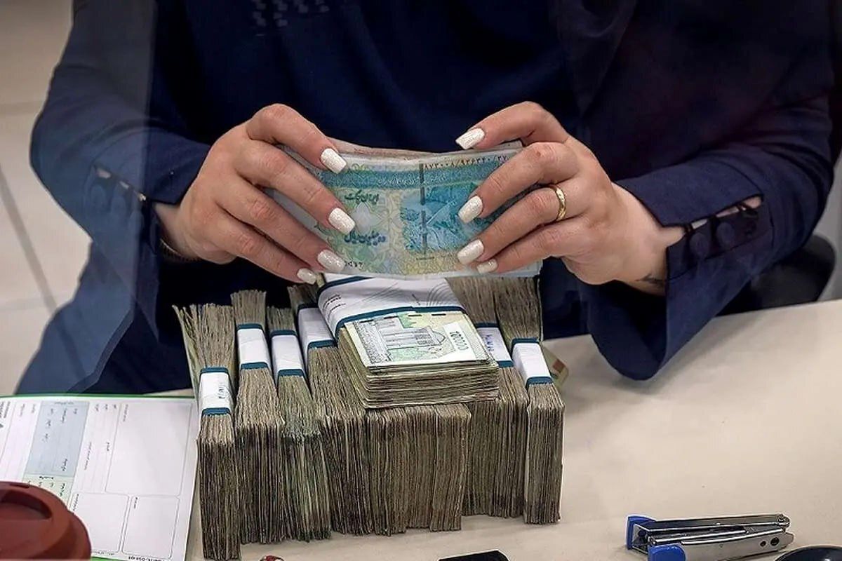 پشت درهای بسته مجلس چه گذشت؟ / افزایش 20درصدی حقوق‌ها را اصلاح می‌کند