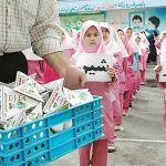 توزیع شیر در مدارس به کجا رسید؟