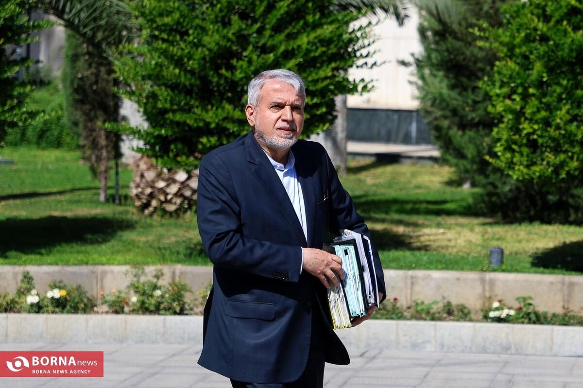 شکایت رسمی وزیر پزشکیان از نماینده تهران