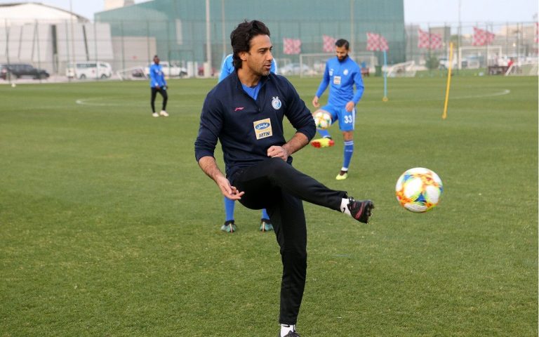 گشت و گذار فرهاد مجیدی با پسرش در یکی از کشورهای عربی خلیج فارس + عکس