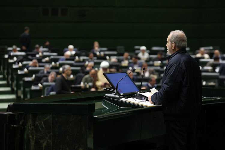 10 نکته قابل تامل سخنان پزشکیان در دفاع از لایحه بودجه سال 1405