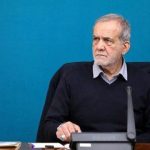 اکر پزشکیان این دو وزیر را برکنار نکند، مجلس آنها را استیضاح می کند/ برای تصمیم گیری نباید تردید کرد