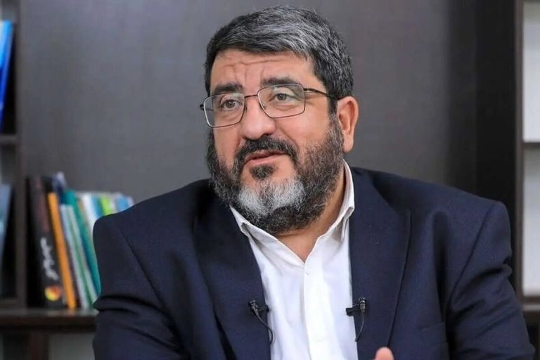 ادعای عجیب فواد ایزدی درباره تعداد کشته‌های آمریکا در جنگ با ایران