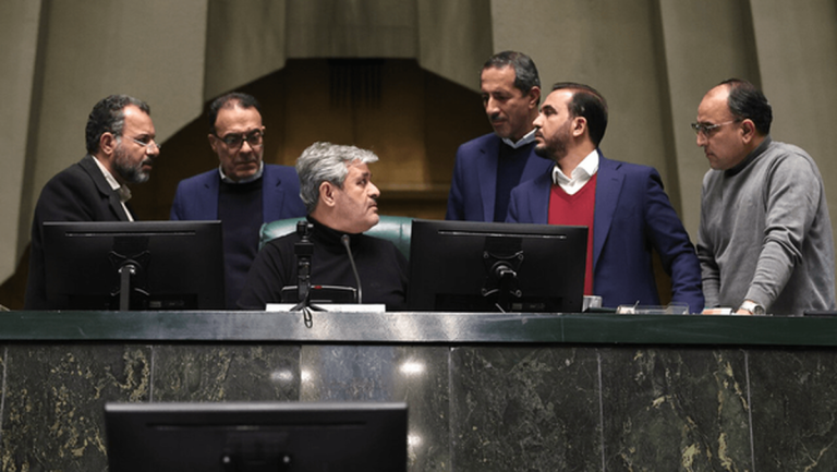 عقب‌گرد از افزایش مالیات/ کلیات بودجه ۱۴۰۵ دوباره تصویب شد