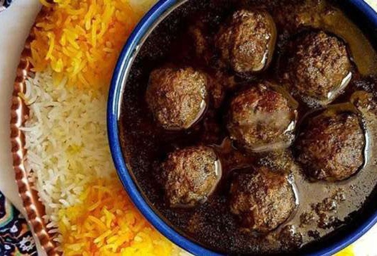 طرز تهیه خورش فسنجان مجلسی با گوشت قلقلی