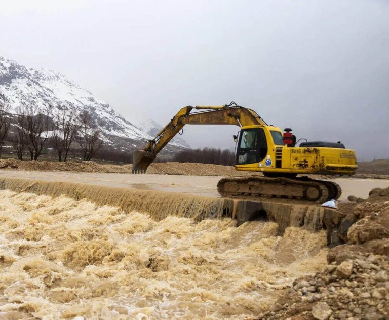 سیل‌بند در این منطقه شکست/ زمین‌های کشاورزی زیر آب رفت