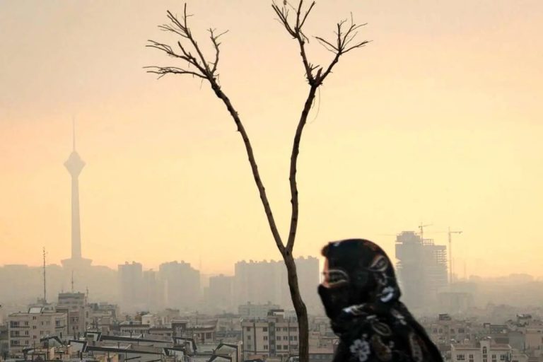 شاخص آلودگی هوای تهران امروز چهارشنبه ۱۷ دی ۱۴۰۴ / هوای تهران در وضعیت هشدار