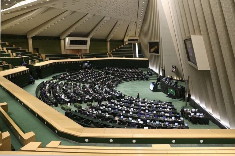 نشست فوق‌‌العاده نمایندگان مجلس درباره اعتراضات / مشکلات کسبه رفع می‌شود