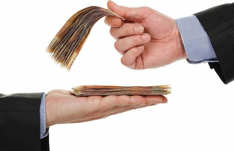 دستمزد ۱۴۰۵ زیر تیغ تورم/ شغل دوم و سوم اجباری شد