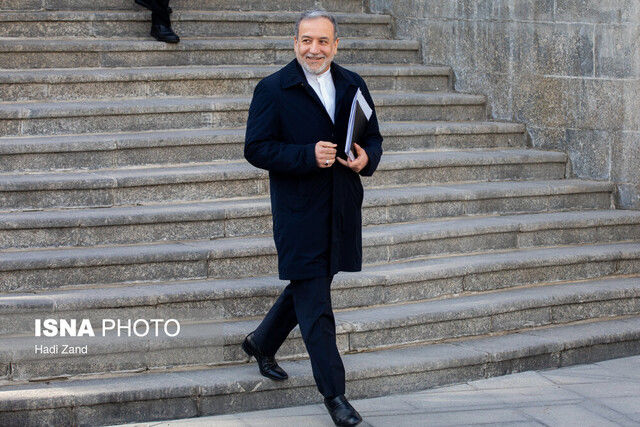  عراقچی وارد مسقط شد + فیلم