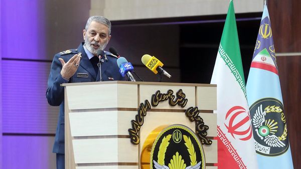 ایران برای بلعیده‌شدن گلوگیر است و هرگز بلعیده نخواهد شد/ در عین آمادگی علاقه‌ای به شروع یک جنگ منطقه‌ای نداریم