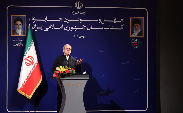 مشکلاتی که ما امروز با آن مواجهیم ناشی از عدم آگاهی و عدم مطالعه است/ هیچ ظلمی بالاتر از این نیست که انسان در مقابل حق بایستد