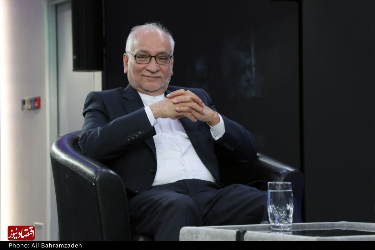 انتقاد بدون تعارف حسین مرعشی از دولت پزشکیان؛ دلار ۷۰ هزار تومانی، ۱۶۰ هزار تومان شد/ آیا با این شاخص‌ها می‌توان تیم اقتصادی دولت را موفق بدانیم؟