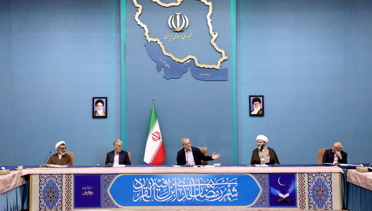 اگر به قرآن عمل کنیم کشور به گلستان عدالت و پیشرفت تبدیل خواهد شد/ ما برای ریاست یا امر و نهی بر مردم نیامده‌ایم، بلکه برای حل مشکلات آنان مسئولیت‌ پذیرفته‌ایم