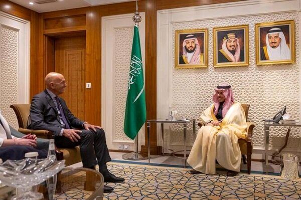 دیدار مهم تام باراک با وزیر خارجه عربستان