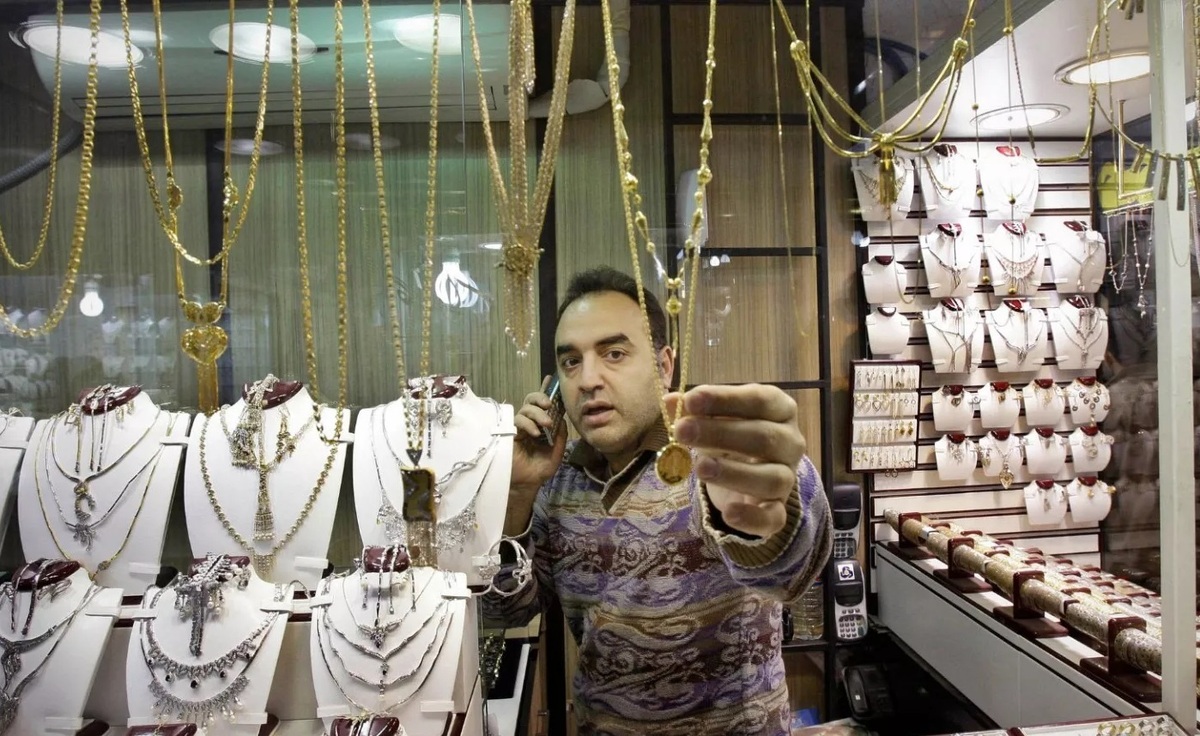 آخرین قیمت طلای ۱۸ عیار امروز یکشنبه ۱۲ بهمن ۱۴۰۴ / طلا سقوط کرد!