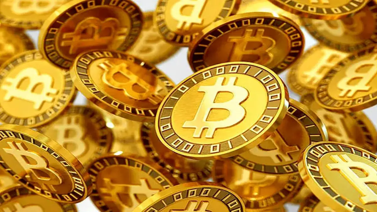 سقوط تاریخی بیت‌کوین به کف قیمتی جدید / موج فروش در بازار رمزارز‌ها شدت گرفت