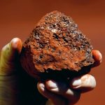 آهن مقاومت ۱۰۰ دلاری را از دست می‌دهد؟/ نقش آفرینی چین در نوسانات قیمت سنگ آهن