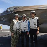 بازدید ویتکاف و کوشنر از ناو هواپیمابر آبراهام لینکلن/ حرکت تامل‌برانگیز تیم مذاکره‌کننده آمریکایی + تصاویر