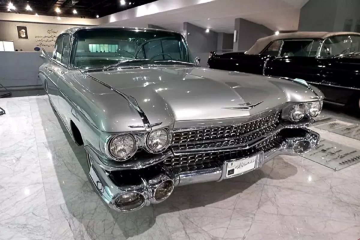 پیشنهاد ۳۰ میلیون دلاری کارخانه بنز به ایران/ کمپانی بنز مشتری خودروی شخصی رضا شاه شد