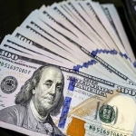 قیمت دلار، طلا و سکه امروز یکشنبه ۲۶ بهمن ۱۴۰۴ / دلار بازار آزاد امروز چند؟ + جدول