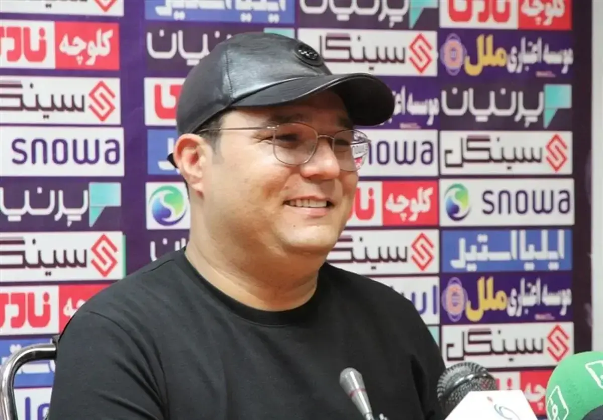 خوشامدگویی بازیکنان تراکتور به سرمربی جدید+ فیلم