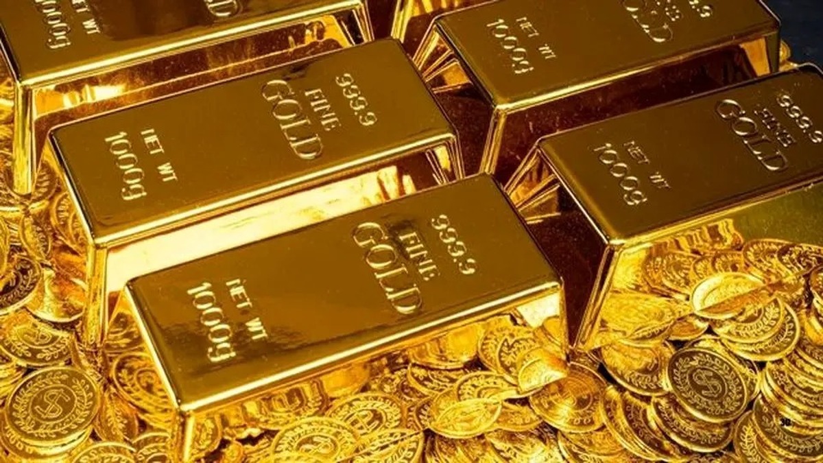 قیمت جهانی طلا امروز چهارشنبه ۲۹ بهمن ۱۴۰۴ / قیمت طلا به زیر ۴۹۰۰ دلار رسید