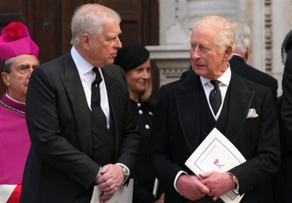 واکنش پادشاه بریتانیا به بازداشت برادرش