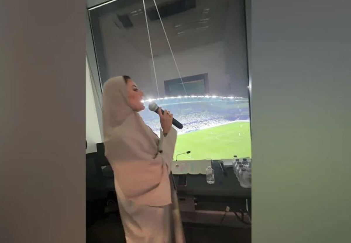 اقدام عجیب یک زن عرب در ورزشگاه العین امارات  + فیلم