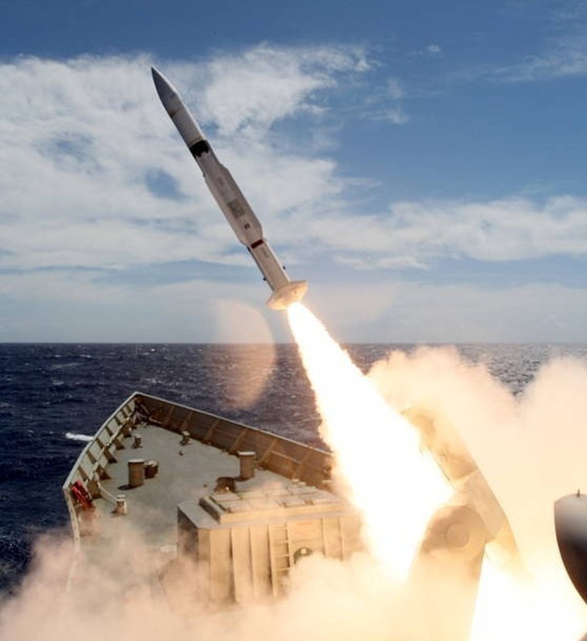 پدافند برد بلند ایرانی به دریا رسید