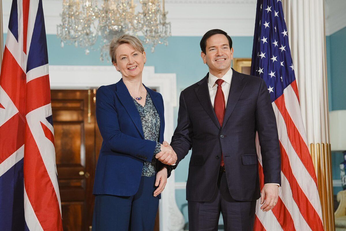 وزرای خارجه انگلیس و آمریکا درباره ایران و پایگاه دیگو گارسیا گفت‌و‌گو کردند