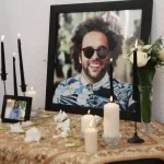 حضور بازیگران مشهور در مراسم یکی از جانباختگان دی ماه+ عکس