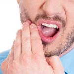 دندان درد را طبیعی درمان کنید / راهکارهای گیاهی برای تسکین فوری