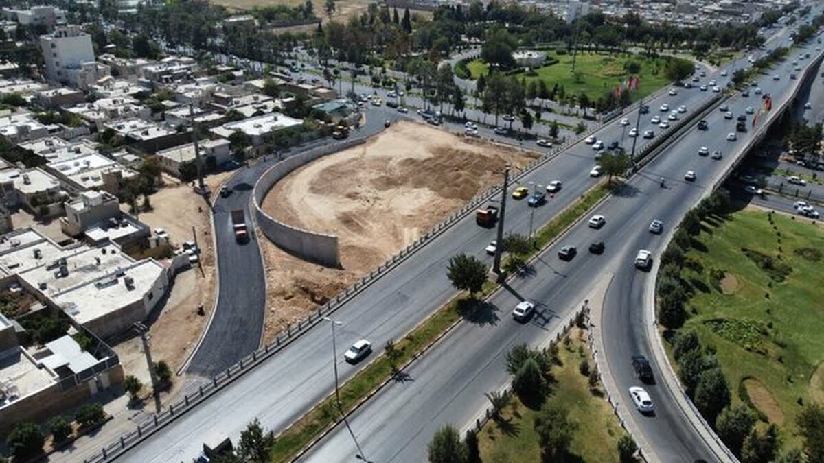 پایان یک معضل قدیمی / مهم‌ترین پروژه ترافیک شهری در جنوب کشور به خط پایان نزدیک شد