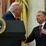 انتظار ترامپ برای موافقت ۲ مقام آمریکایی برای حمله به ایران