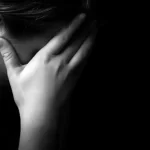 چرا از کسی که بهما آسیب میزند جدا نمیشویم؟