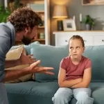 ۵ اشتباه رایج والدین که منشا بدترین رفتار کودکان است/ پدران و مادران این چند نکته را رعایت کنند