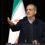 روبوسی غافلگیرکننده‌ استاندار مازندران با یک زن در حضور پزشکیان + فیلم