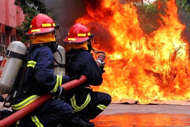 وقوع آتش‌سوزی گسترده در پردیس+ عکس و جزئیات