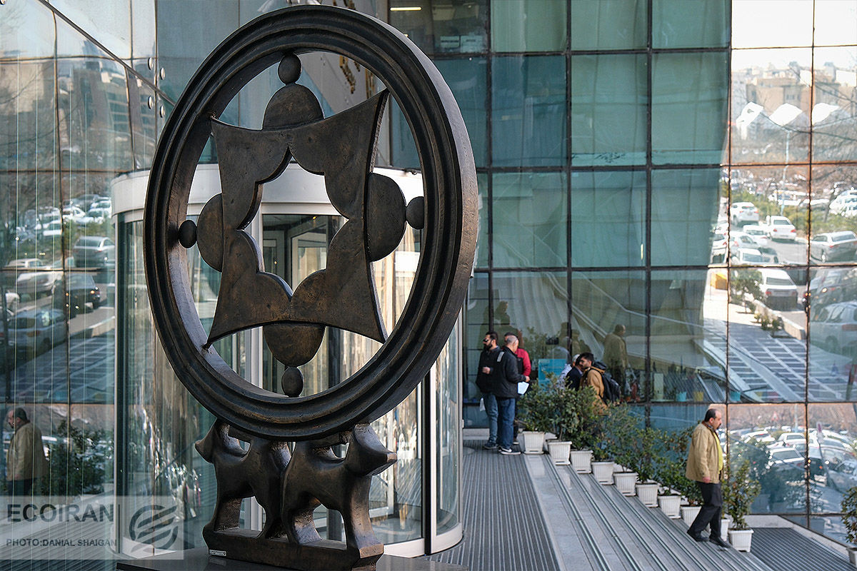 تزریق پول اندک به بازار سهام | شاخص کل بورس 24 هزار واحد رشد کرد