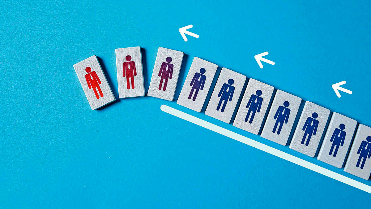 مشاغل کاذب و واسطه‌ای رونق گرفته اند