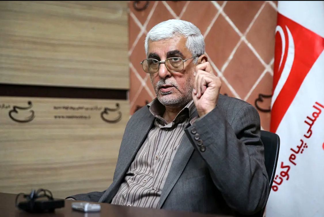 گزینه نظامی فعلاً کنار گذاشته شده/ گام‌های لرزان تهران و واشنگتن به‌سوی توافق