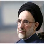 تصویری از ناطق نوری، خاتمی و کروبی در مراسم ختم امام جمارانی