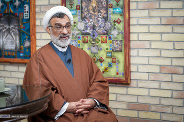 درصد بالایی از خانم‌های کشف حجاب کننده، گفته اند این سبک را می‌پسندیم/ منشا بخشی از اتفاقات ۱۴۰۱ تصمیمات نادرست بود