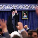 توصیه رهبر انقلاب خطاب به مردم / کار و زندگی‌تان را بدون دغدغه انجام دهید؛ اگر تهدیدی وجود دارد، دستگاه‌های خنثی‌کنندۀ تهدید هم وجود دارد