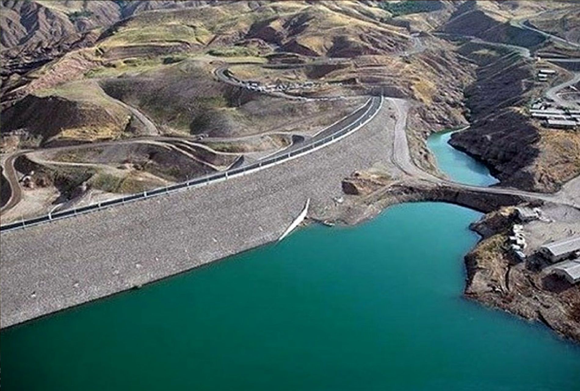 خالی شدن آب سد طالقان شدت گرفت